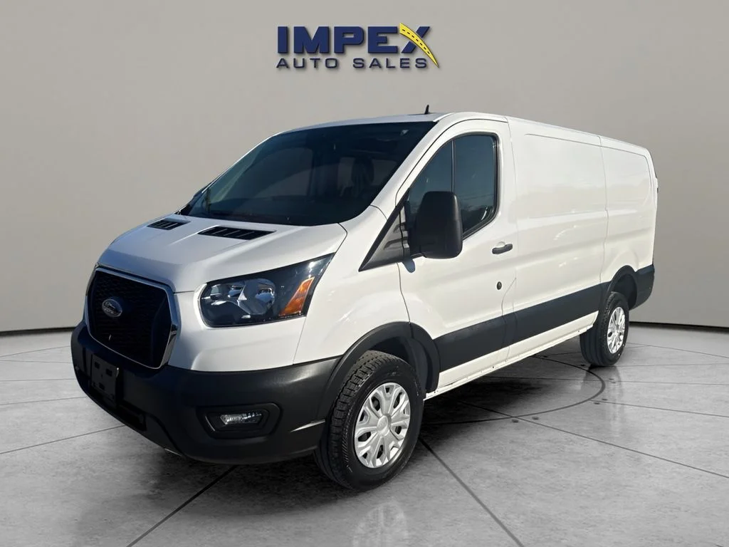 Used 2025 White Ford Base image 1