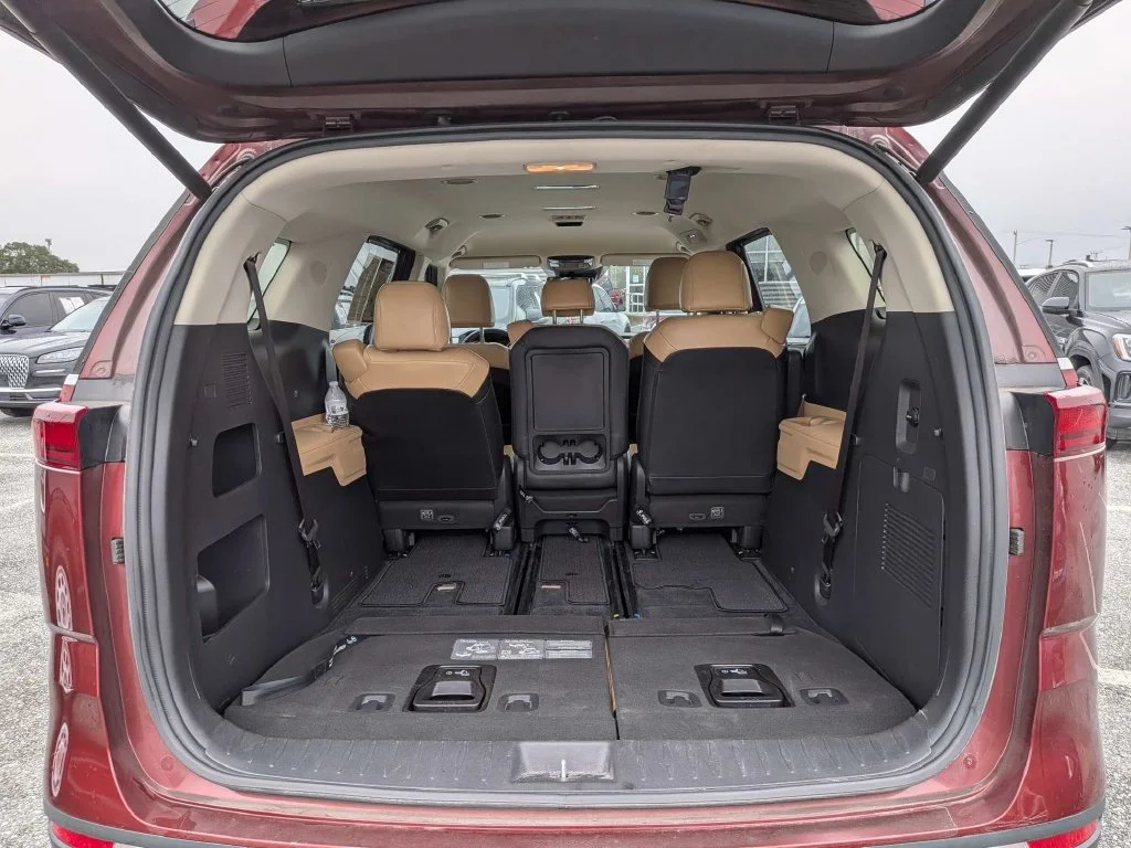 Used 2024 Red Kia EX image 10