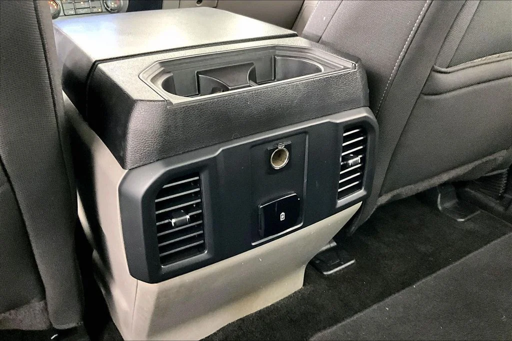 Used 2018 White Ford XL image 9