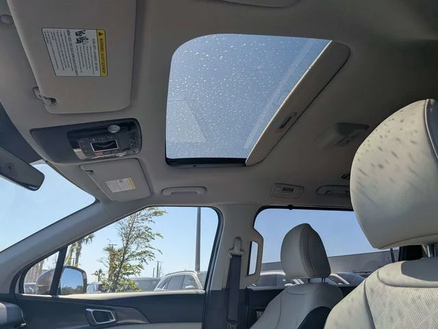 New 2026 Snow White Pearl Kia SX image 21