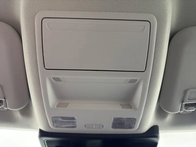 New 2026 Azure Gray Metallic Tri-Coat Ford Badlands image 14