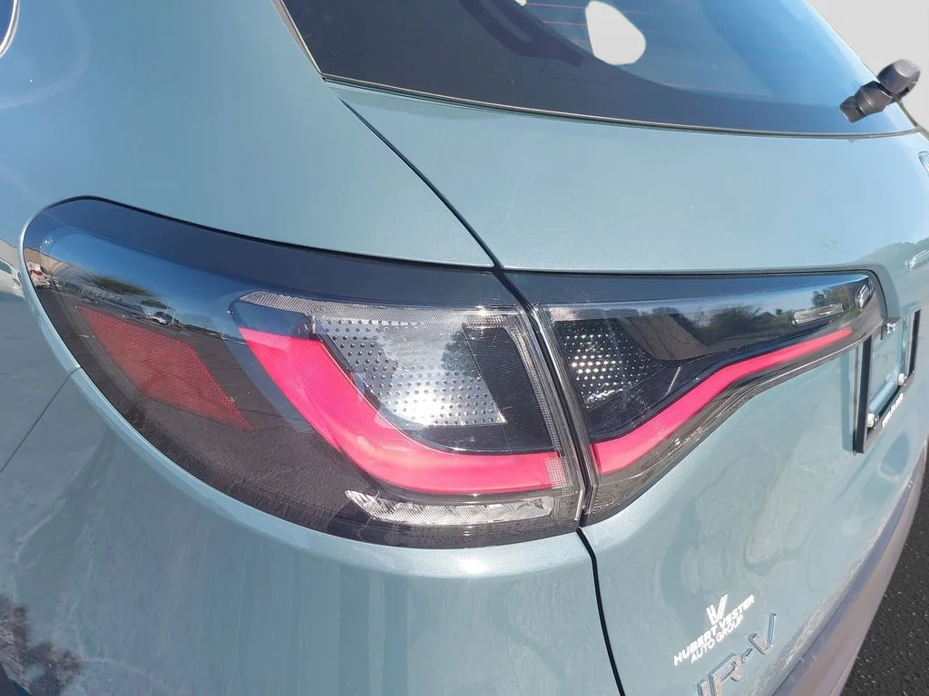 Used 2025  Honda LX image 35
