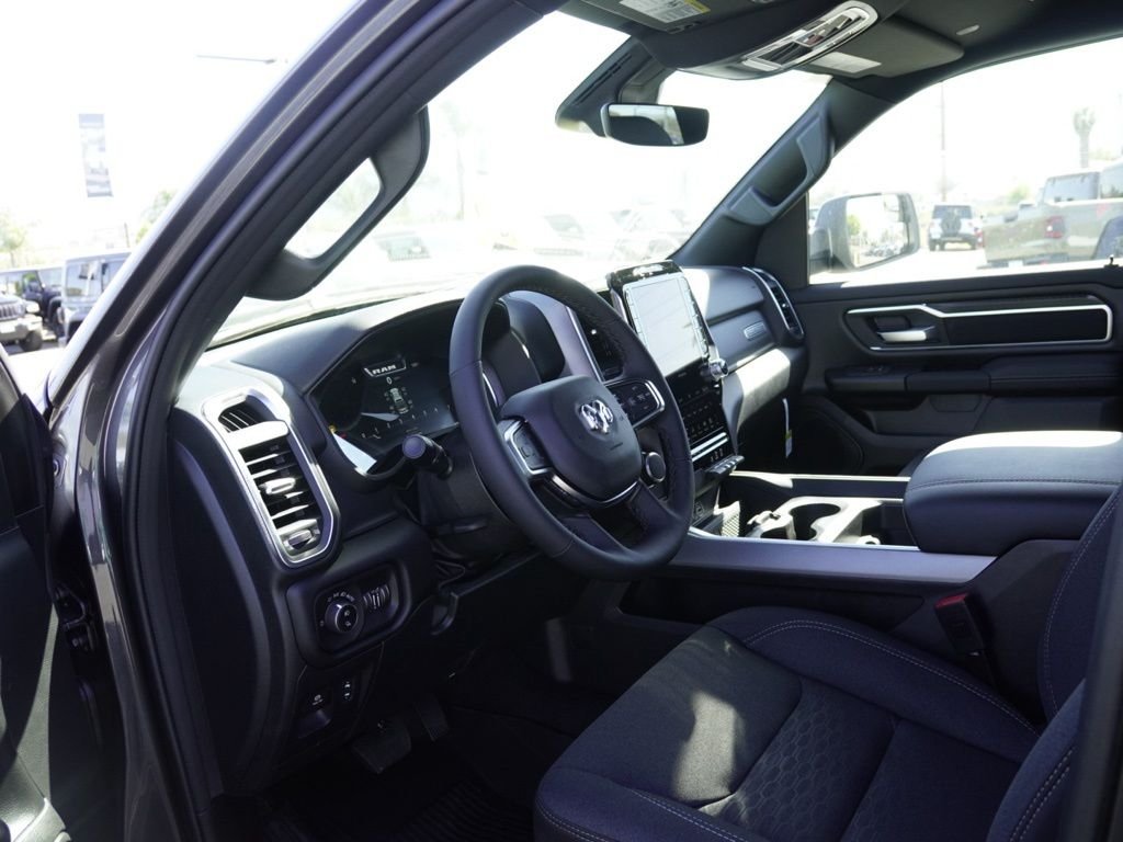 New 2026 Granite Crystal Metallic Clear-Coat Exterior Paint RAM Big Horn/Lone Star image 18