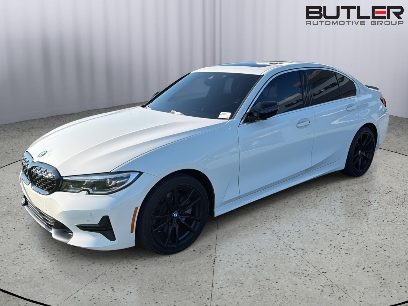 Used 2019 Alpine White BMW 330i image 1
