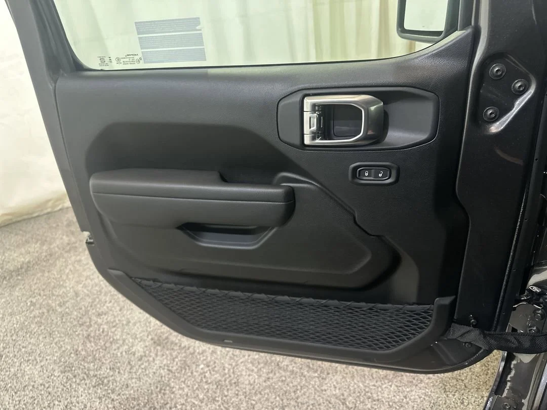 2026 Jeep Gladiator Sport - Photo 18