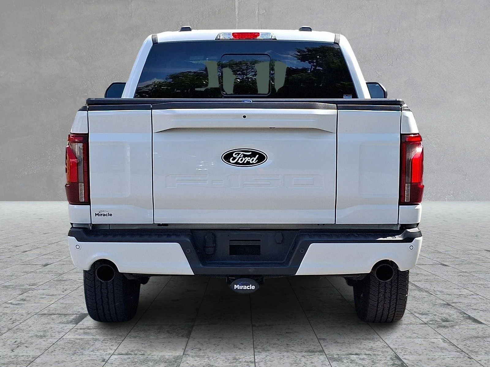 Used 2025 STAR WHITE METALLIC TRICOAT FORD TRUCK LARIAT image 5