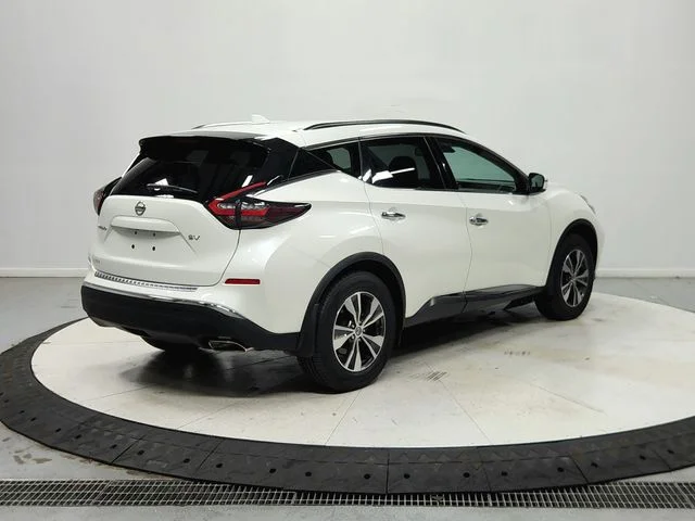 Used 2022 White Nissan SV image 8