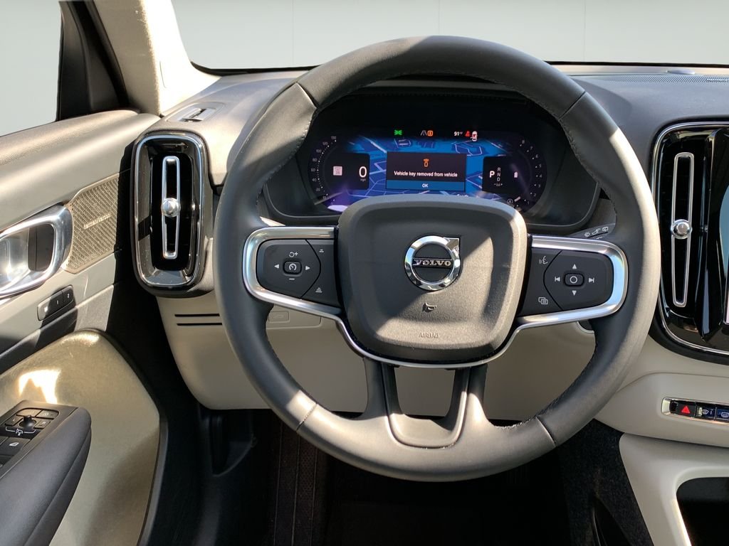 2024 Volvo XC40 Ultimate - Photo 21