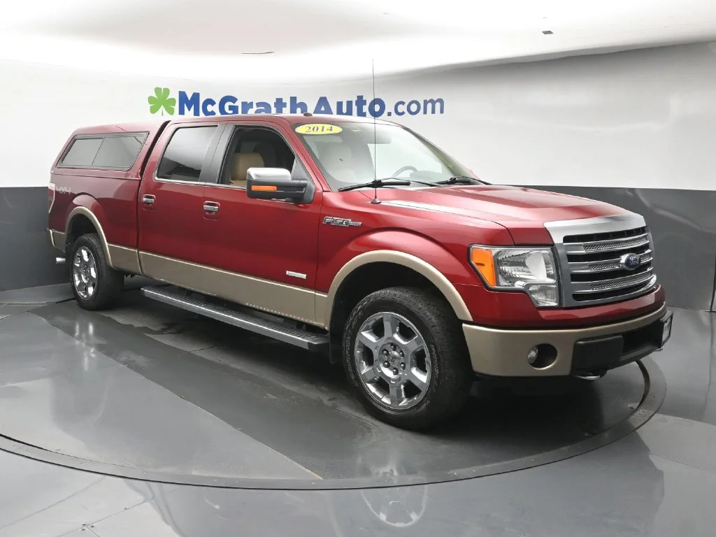 Used 2014  Ford Lariat image 2