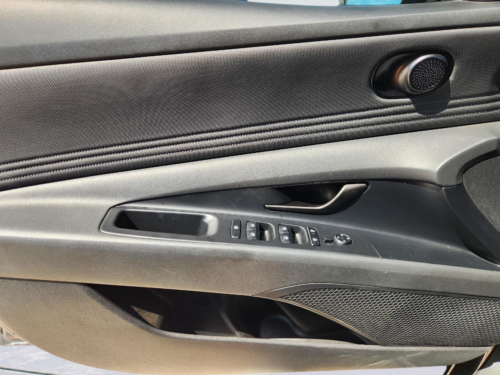 2026 Hyundai Elantra SEL - Photo 22