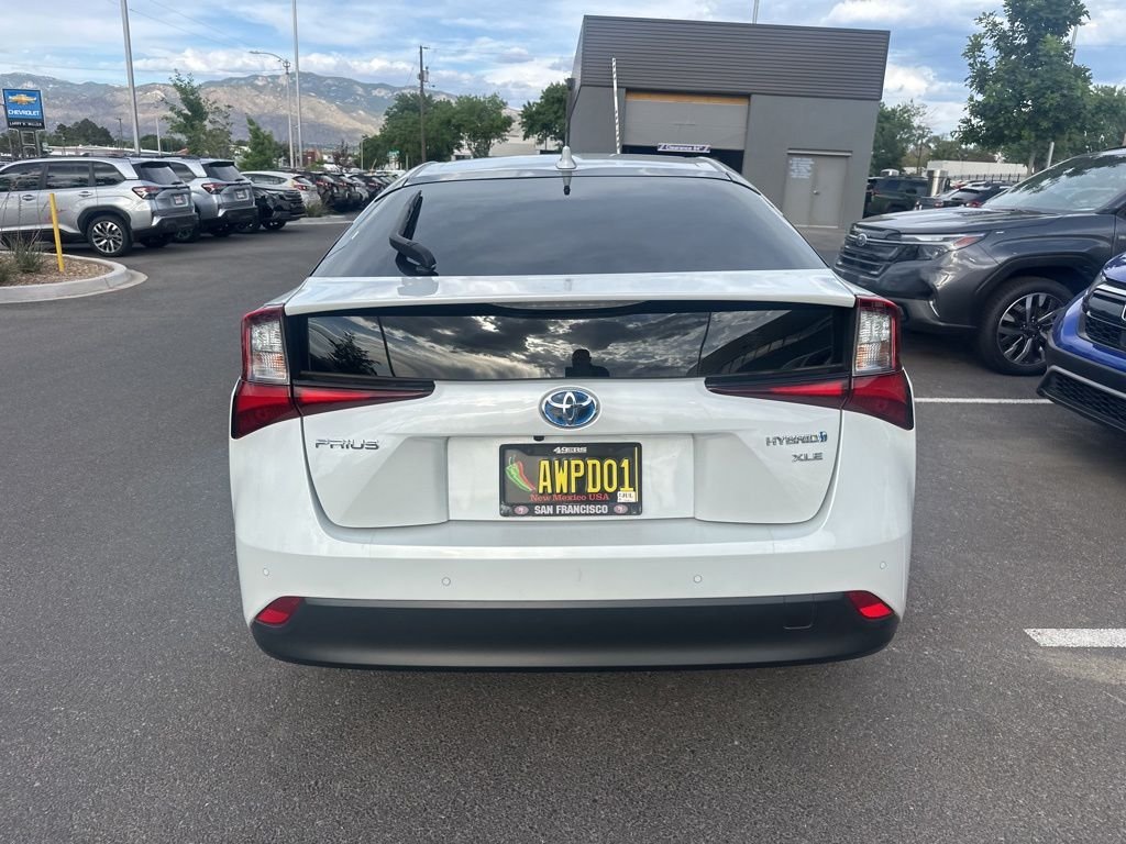 Used 2022 Beige Toyota XLE image 9