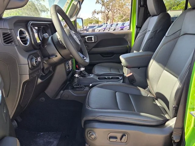 New 2026 Mojito Exterior Paint Jeep Sahara image 14