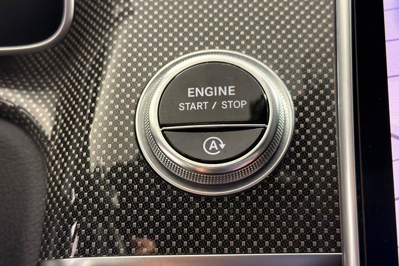 Used 2021 Black Mercedes-Benz S 580 image 21