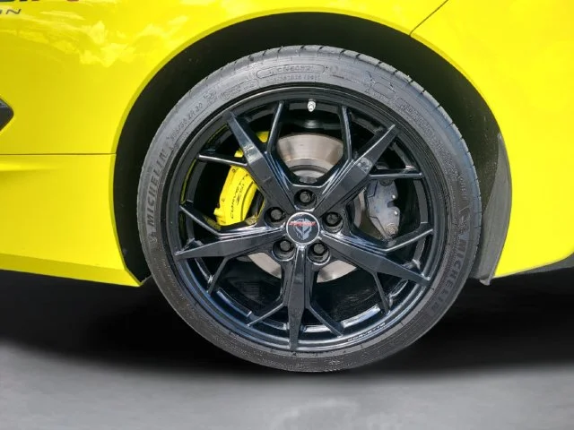 Used 2022 Accelerate Yellow Metallic Chevrolet 3LT image 12