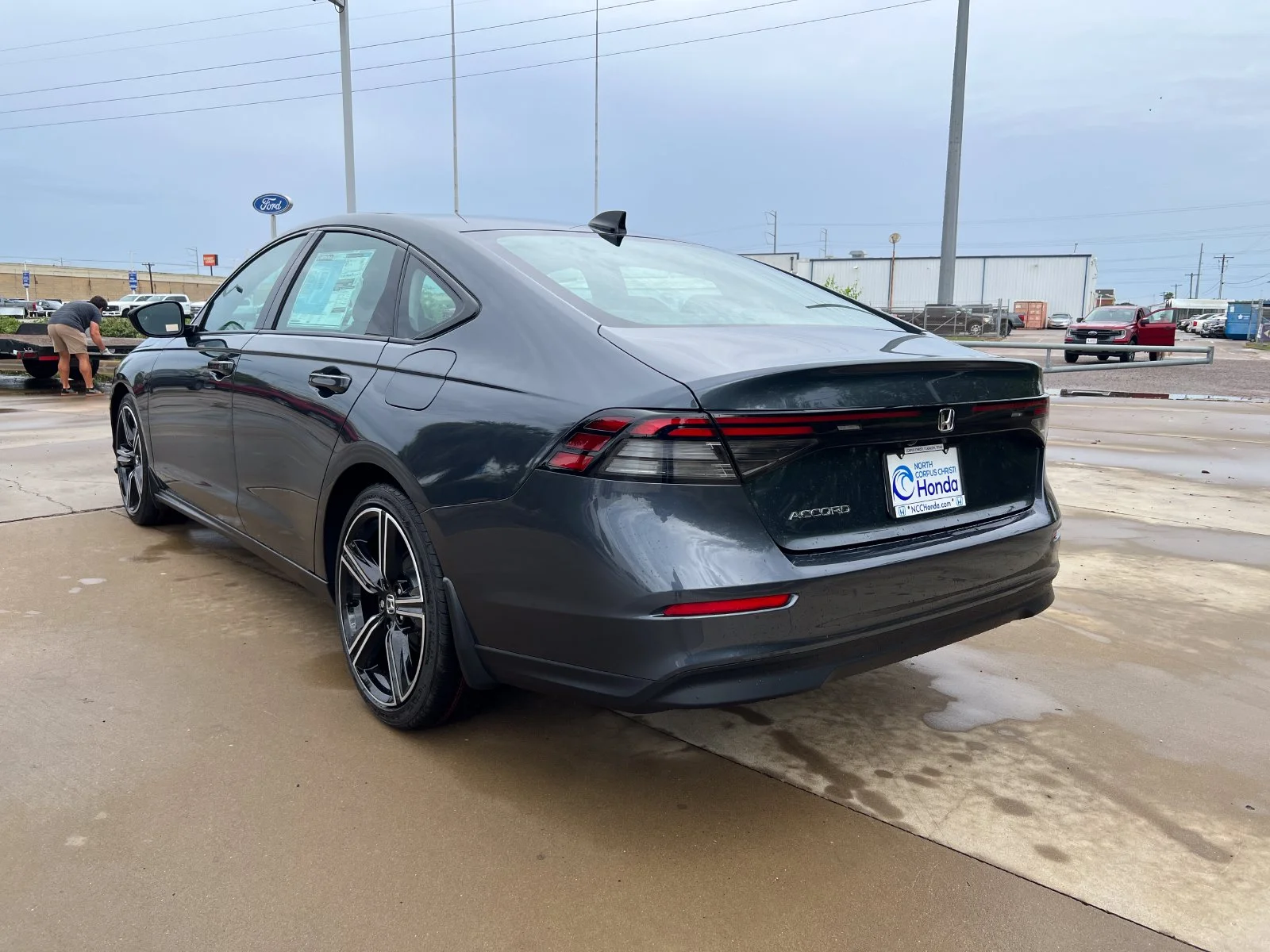New 2026 Meteorite Gray Metallic Honda SE image 3