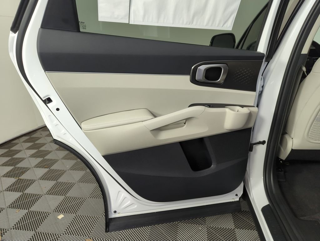 New 2026 Glacial White Pearl Kia S image 28