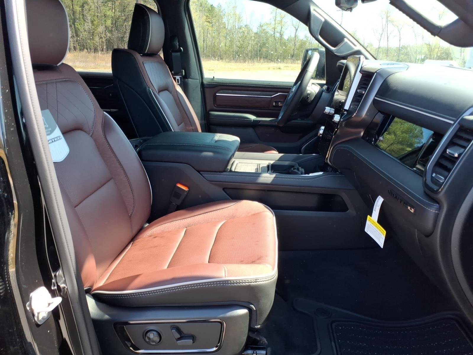 New 2026 Diamond Black Crystal Pearl-Coat Exterior Paint RAM Limited image 19