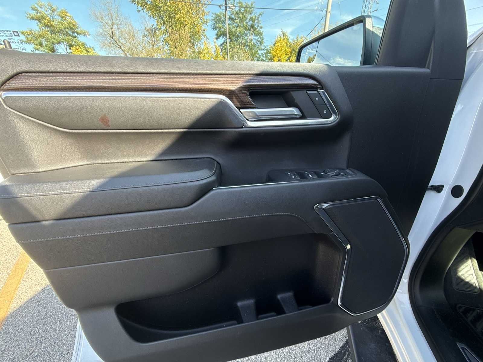 2024 Chevrolet Silverado 1500 LT - Photo 21