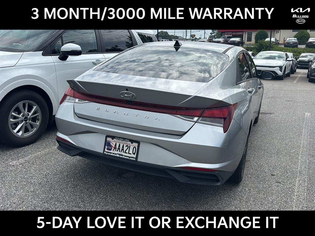 Used 2022 Shimmering Silver Pearl Hyundai SEL image 3