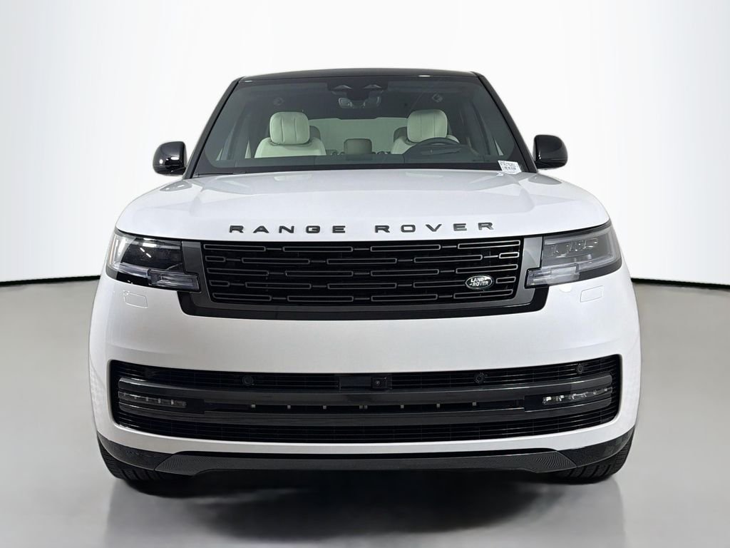 New 2026 Ostuni Pearl White Land Rover SE image 2