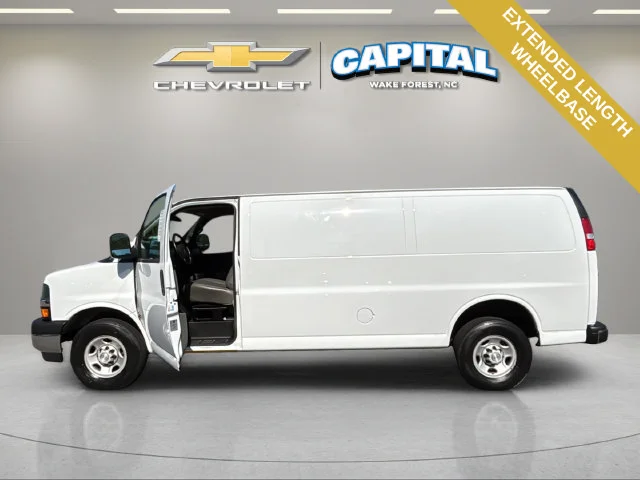 Used 2022 SUMMIT WHITE Chevrolet RWD 3500 Extended Wheelbase WT image 12