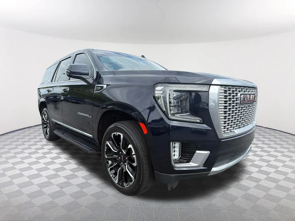Used 2023 Blue GMC Denali image 3
