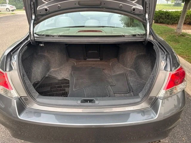 Used 2012 Silver Honda LX image 10