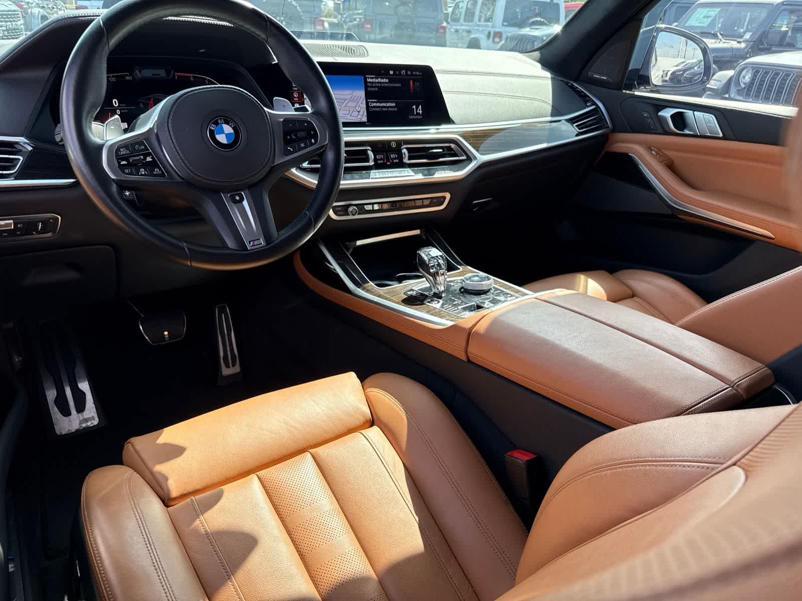 Used 2019 Mineral White Metallic BMW xDrive50i image 26