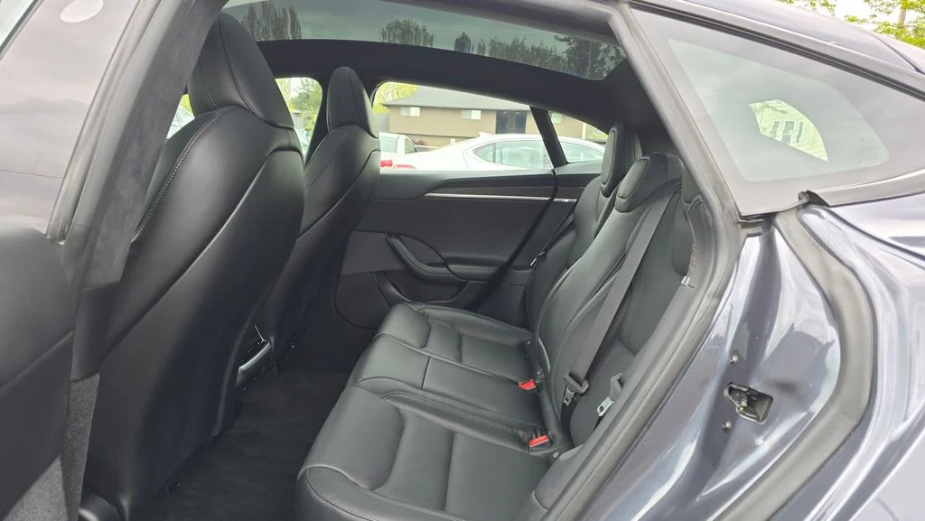 Used 2023 Stealth Gray Tesla  image 17