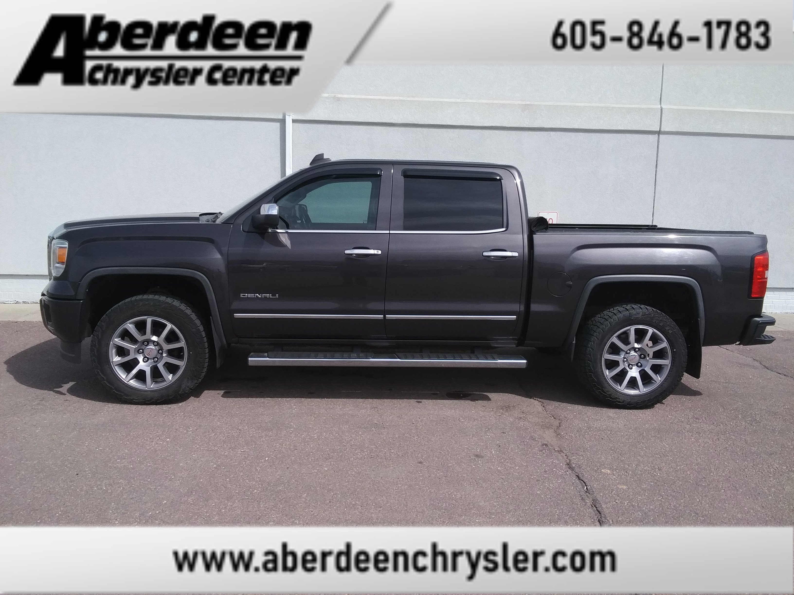 2015 GMC Sierra 4WD Crew Cab Short Box's photo