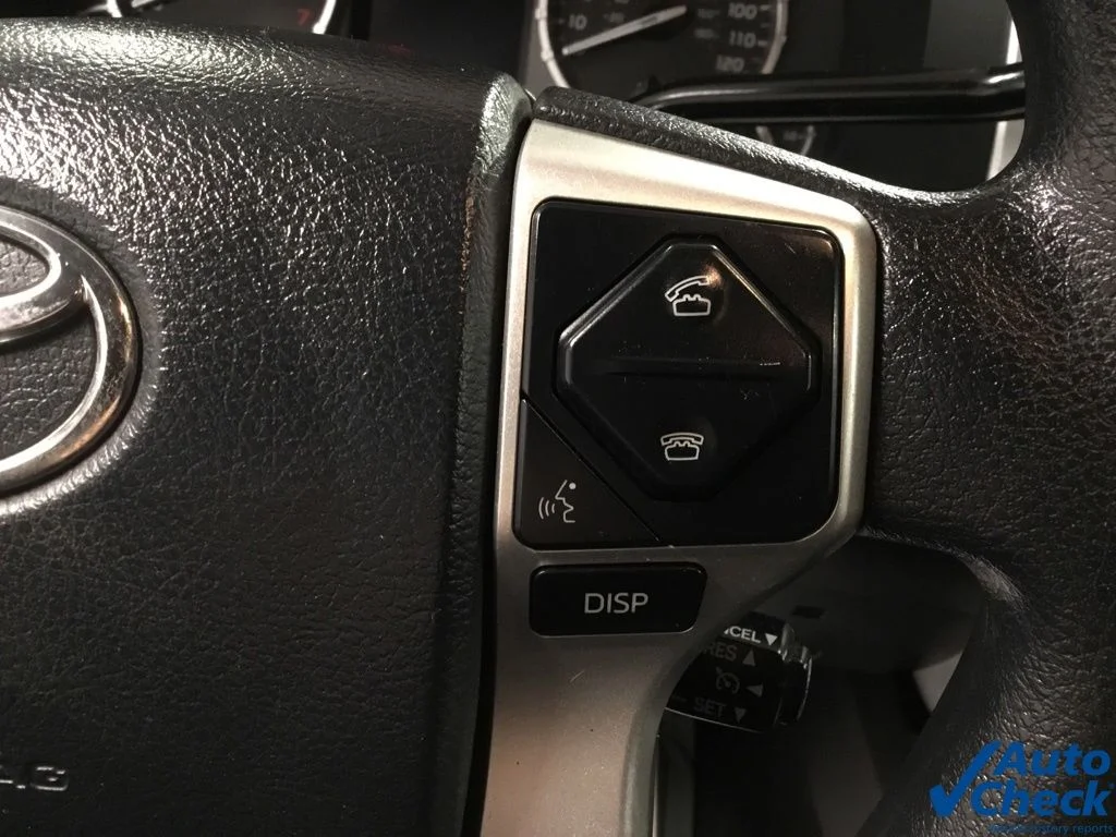 Used 2014 Red Toyota SR5 image 51