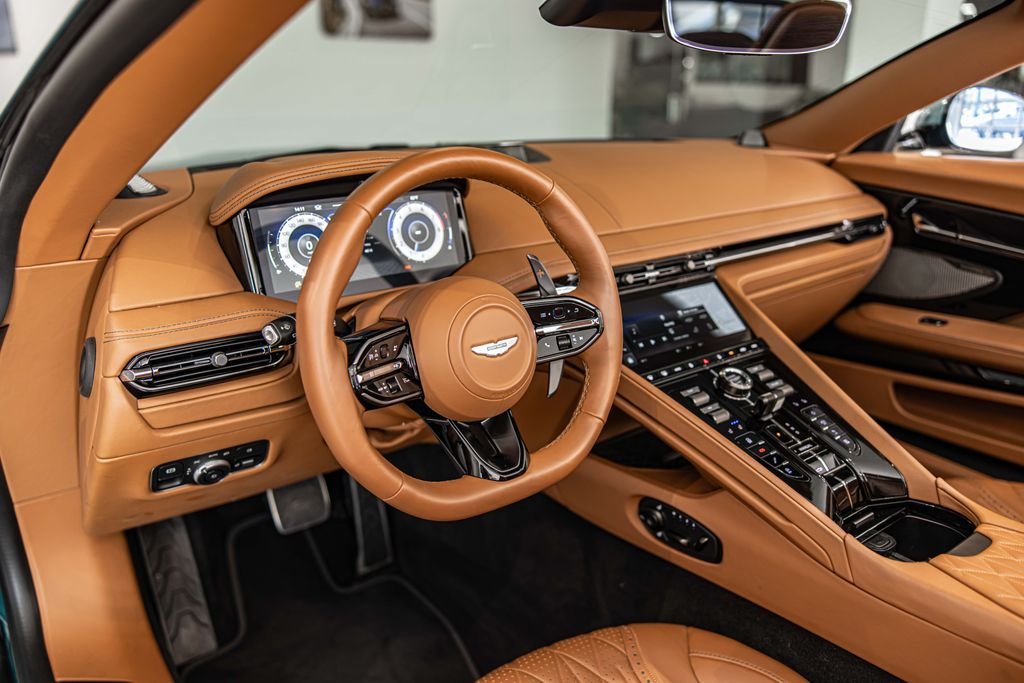 Used 2025 Green Aston Martin Volante image 18