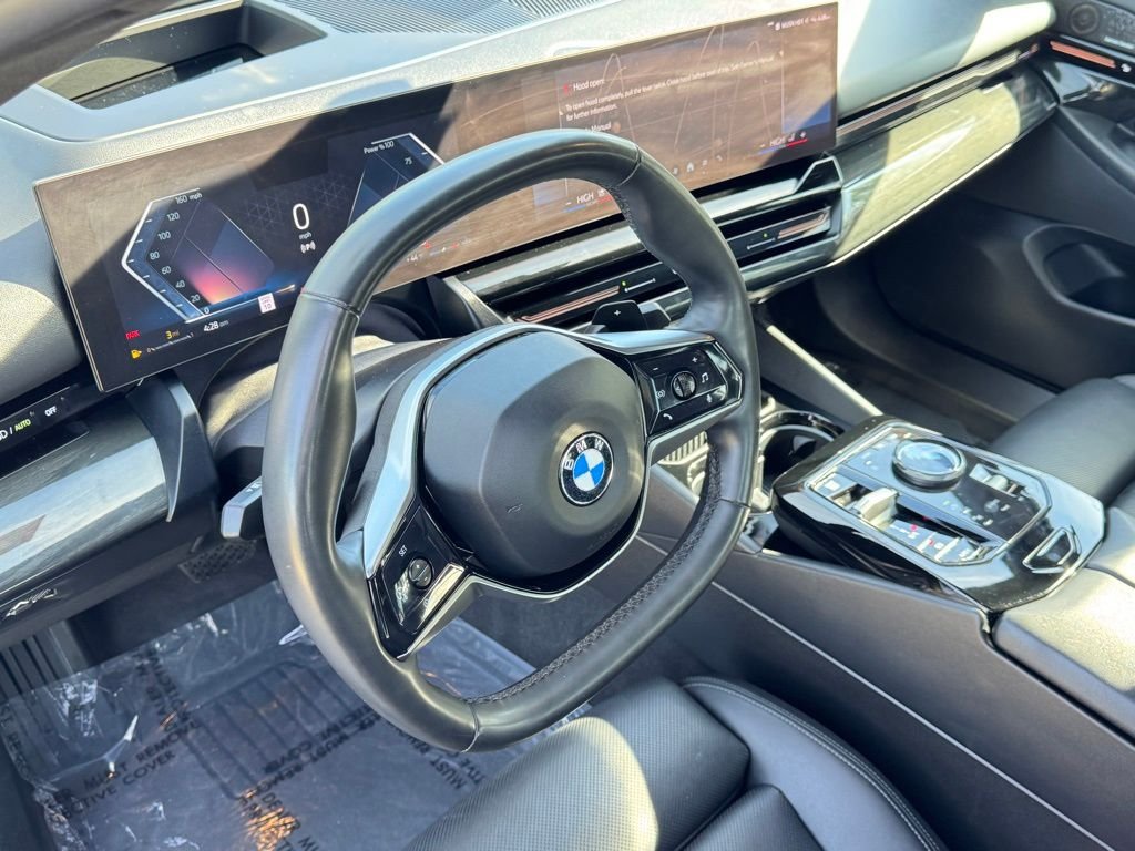 Used 2024 Gray BMW 530i xDrive image 16