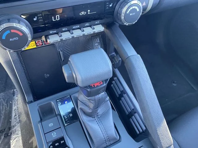 2025 Toyota Tacoma TRD Off Road - Photo 21