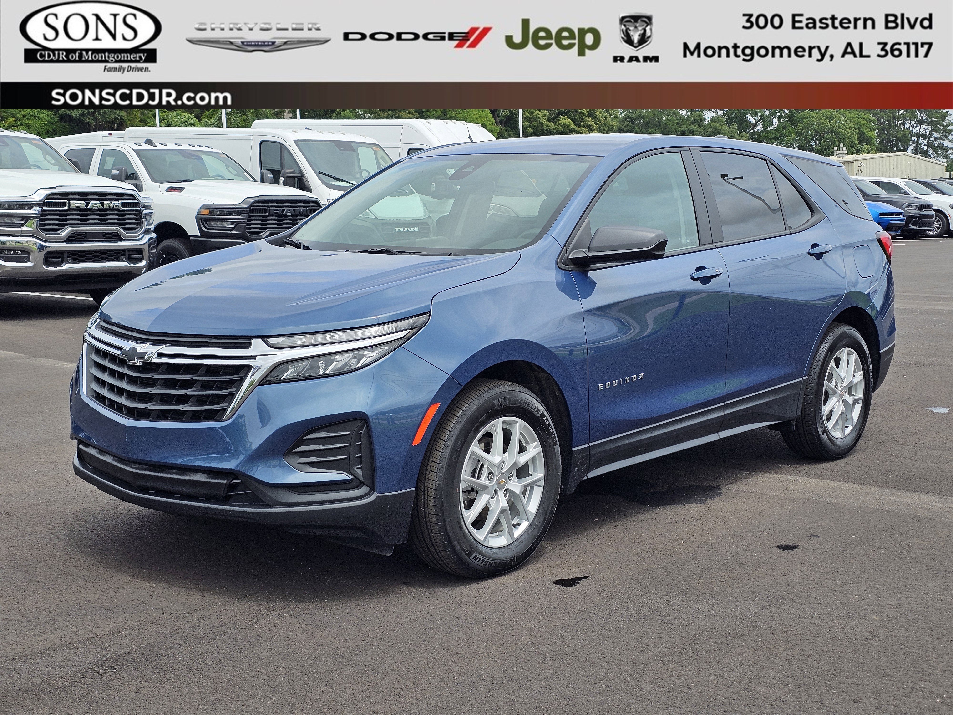 2024 Chevrolet Equinox LS's photo