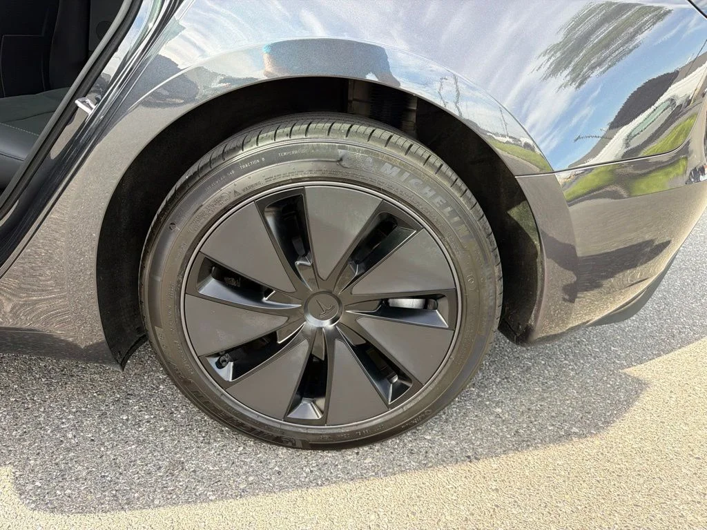 Used 2025 Gray Tesla  image 19