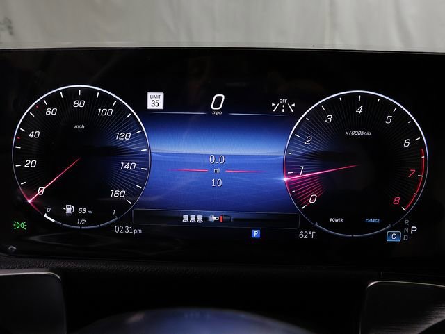New 2026 Polar White Mercedes-Benz GLB 250 image 44