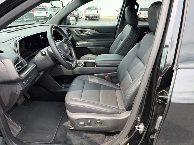 Used 2026 Mosaic Black Metallic Chevrolet LT image 11