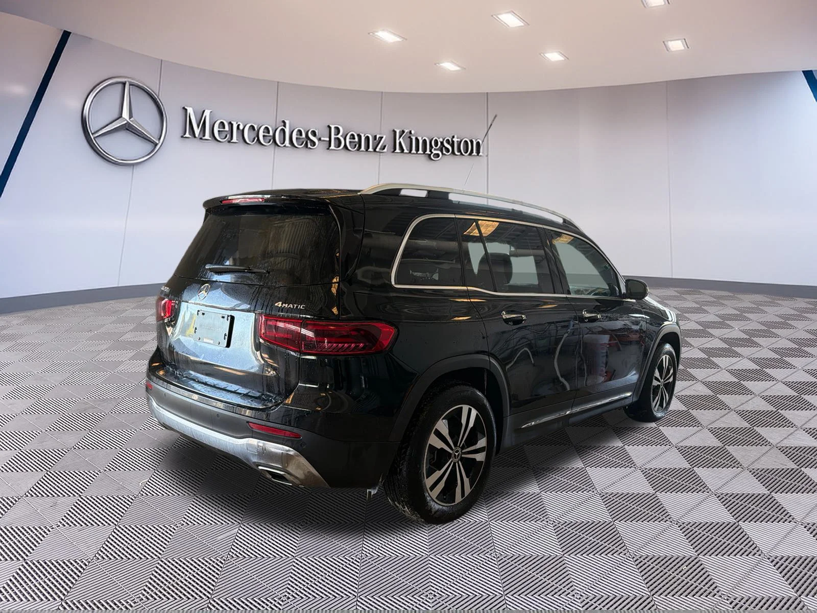 Certified Used 2025 Black Mercedes-Benz Glb 250 image 5