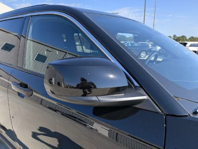 New 2027 Black Jeep Laredo image 13