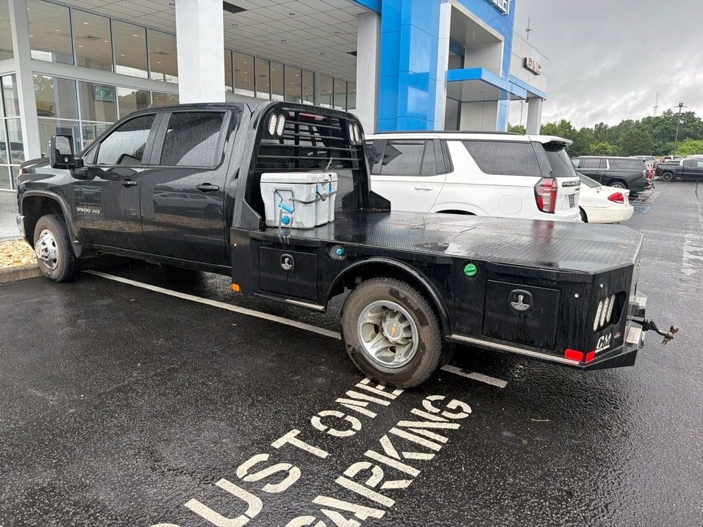 Used 2025 Black Chevrolet LT image 5