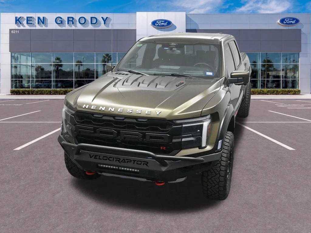 Used 2025 Green Ford Raptor image 10