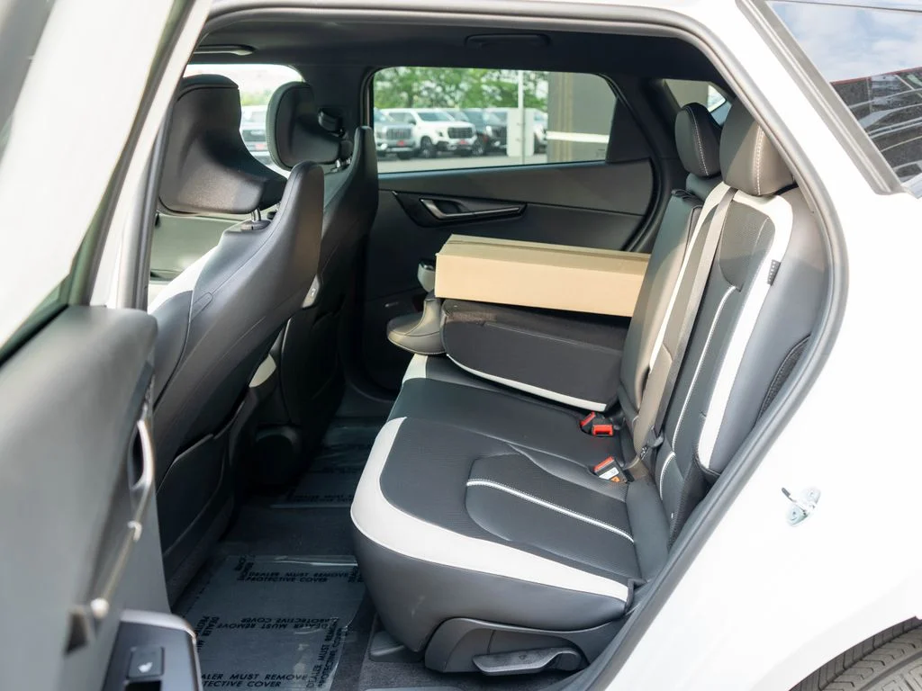 New 2026 Glacial White Pearl / Black Ro Kia GT-Line AWD image 13