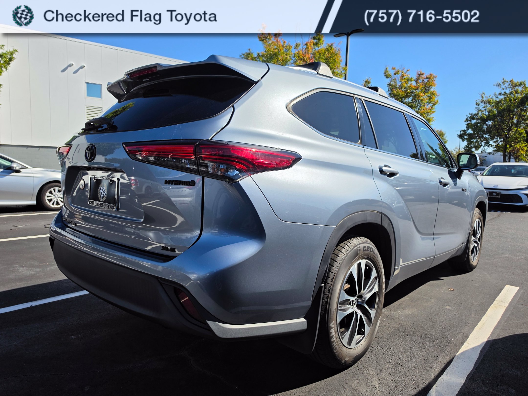 Used 2021 Moon Dust Toyota XLE image 6