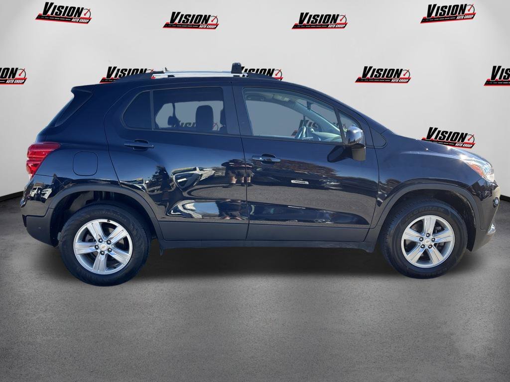 Used 2022 Blue Chevrolet LT image 4