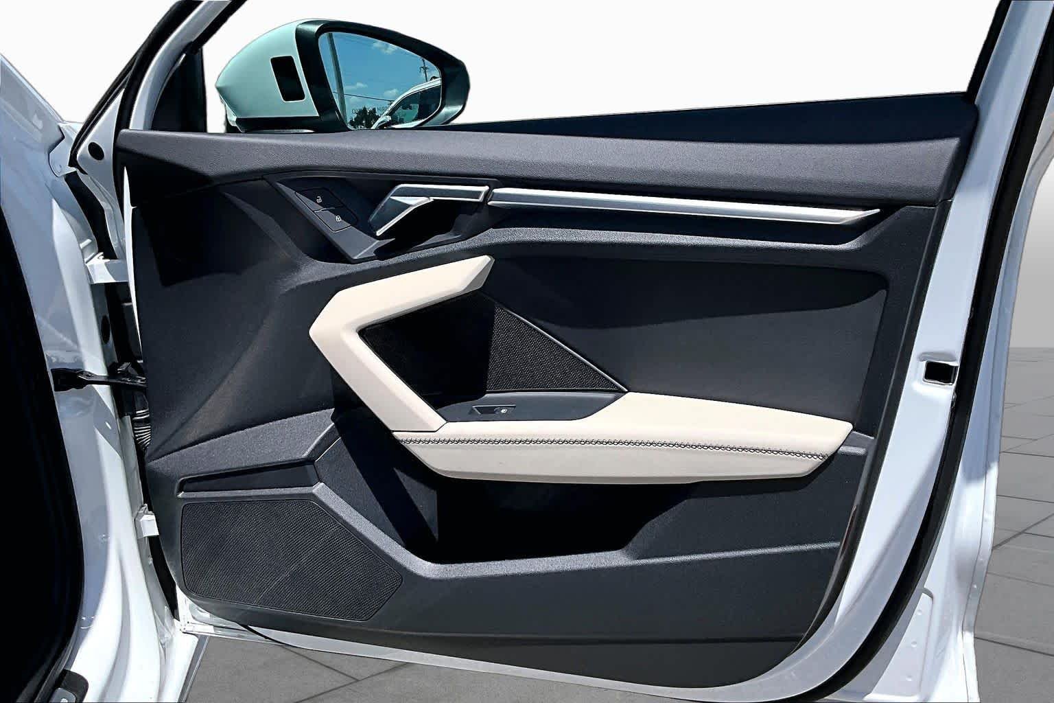 Used 2024  Audi Premium image 27