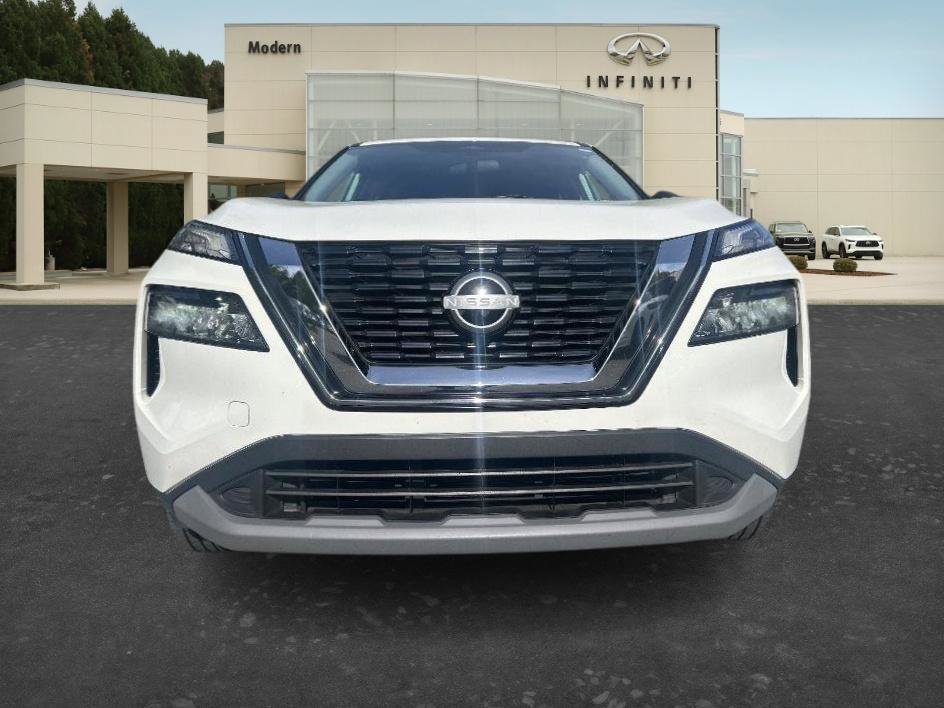 Used 2023 Glacier White Nissan S image 2