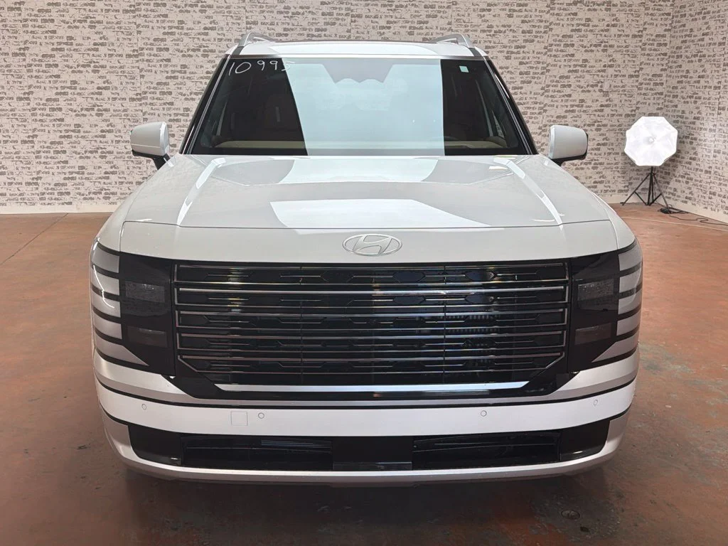 New 2027 Creamy White Pearl Hyundai Calligraphy image 2