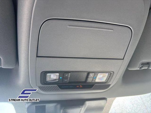 Used 2023 Black Ford XLT image 33