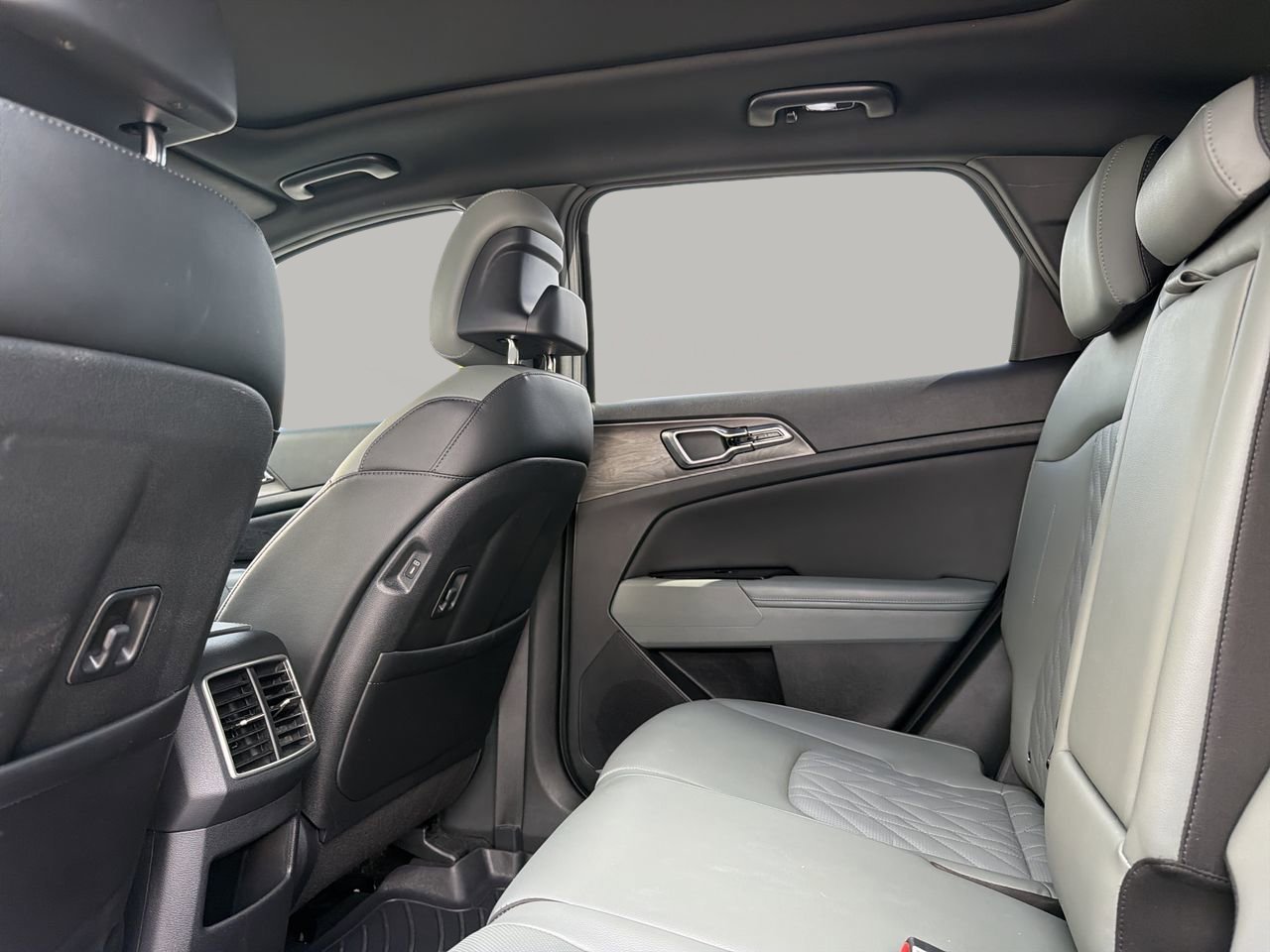 Used 2024 Gravity Gray Kia X-Pro image 17